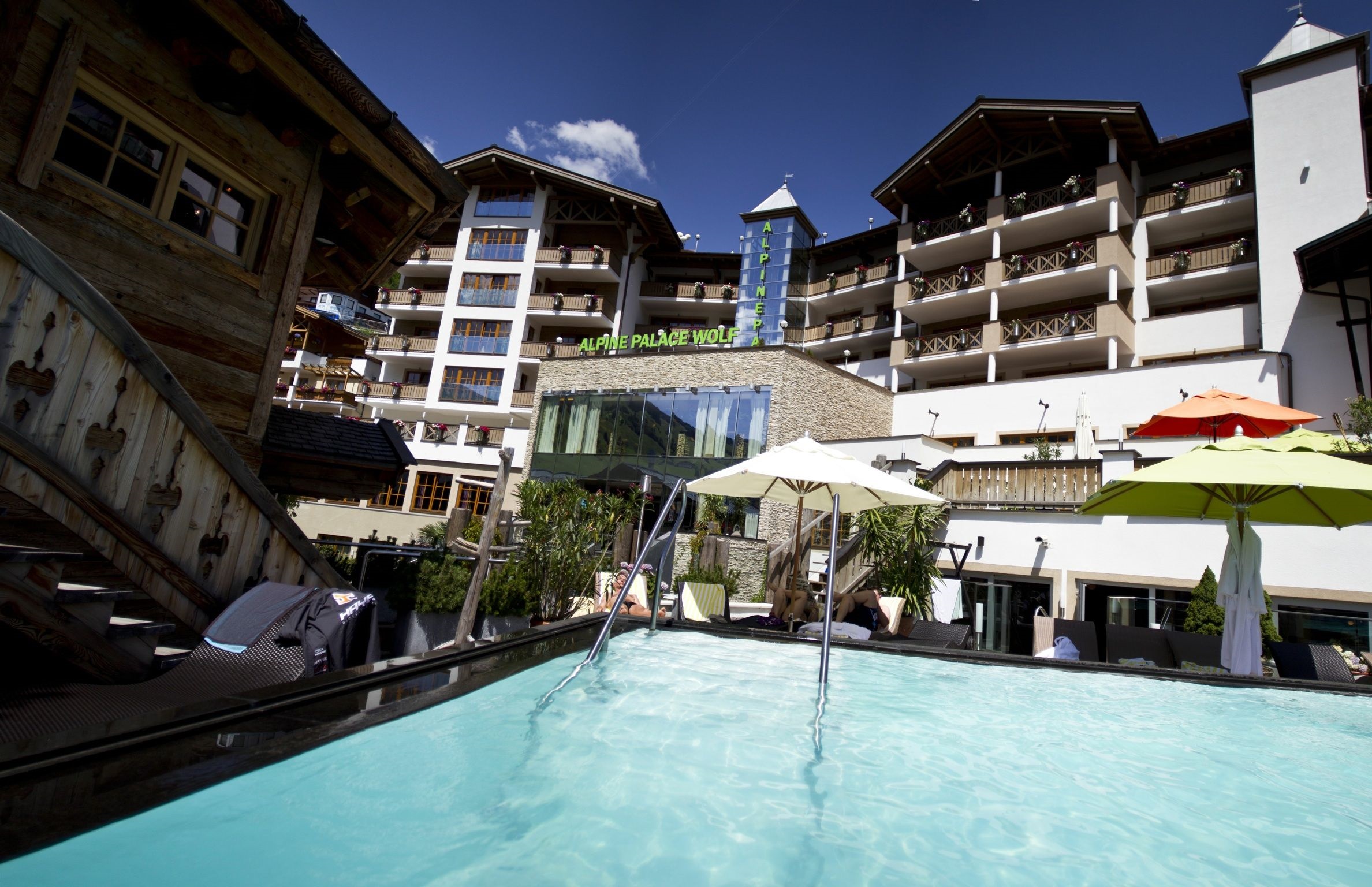 Hotel Alpine Palace – Feel royal, enjoy Lässig! In Österreichs lässigster Bike- und Wanderregion in Saalbach-Hinterglemm.
