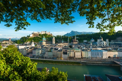 St. Virgil: Seminare und Sommer in Salzburg