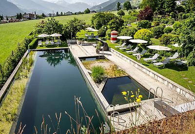Seminarhotels und Wellnessbehandlungen in Tirol ist aktuell und ein großes Thema im Gartenhotel Crystal