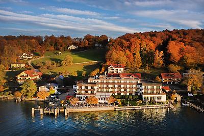 Seminarhotels und Seeufer in Bayern – Liebhaber von Wassererlebnissen lieben diese Region! Seehotel Leoni in Berg ist der perfekte Ort, um nach dem Seminar am Wasser abzuschalten
