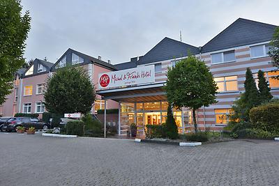 Seminarhotels und Natur Landhotel in Niedersachsen – im MH Lüneburger Heide in Hodenhagen werden alle offenen Fragen belangvoll!