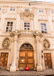 Meetinghotels und Schulungstag in Wien – Weiterbildung könnte nicht angenehmer sein! CRM-Schulung und Palais SchönbornBatthyany in Wien