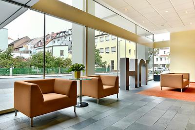 Seminarhotels und Darstellungsqualität in Bayern – geben Sie sich nur mit dem Besten zufrieden – und lassen Sie sich im NH Erlangen in Erlangen von Präsentationsqualität überzeugen!
