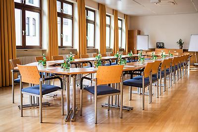 Seminarhotels und Weinschulung in Tirol – Weiterbildung könnte nicht angenehmer sein! Schulungsplan und Hotel Andreas Hofer in Kufstein
