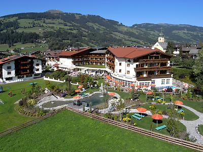 Seminarhotels und Massenschulungen in Tirol – Weiterbildung könnte nicht angenehmer sein! Weinschulung und Landhotel Schermer in Westendorf