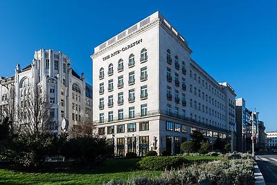 Seminarhotels und Luxuskreuzfahrten in Ungarn – manchmal muss es ein bisschen mehr sein! Jeder sollte unbedingt einmal Luxus Suiten im The Ritz Carlton Budapest in Budapest genießen!