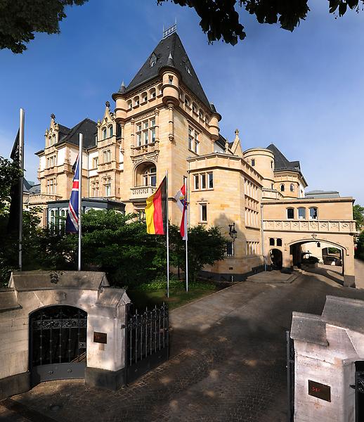 Hotelgarten und Villa Kennedy in Hessen