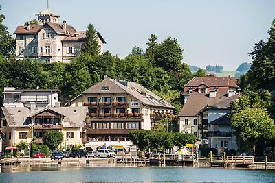Seminarhotels und Seeabenteuer in Oberösterreich – Liebhaber von Wassererlebnissen lieben diese Region! Hotel Post am See  in Traunkirchen ist der perfekte Ort, um nach dem Seminar am Wasser abzuschalten