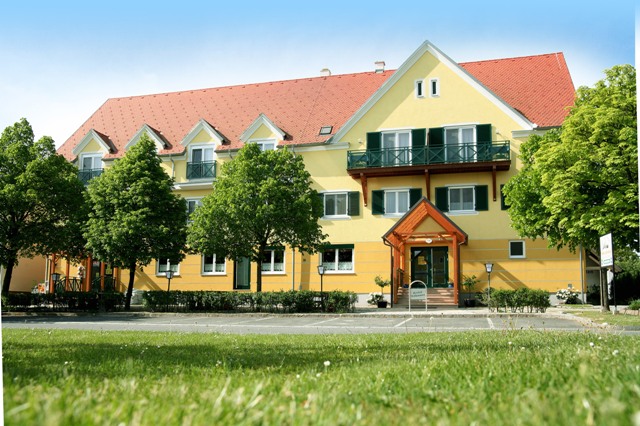 Seminarhotels und Bergwiesen im Burgenland
