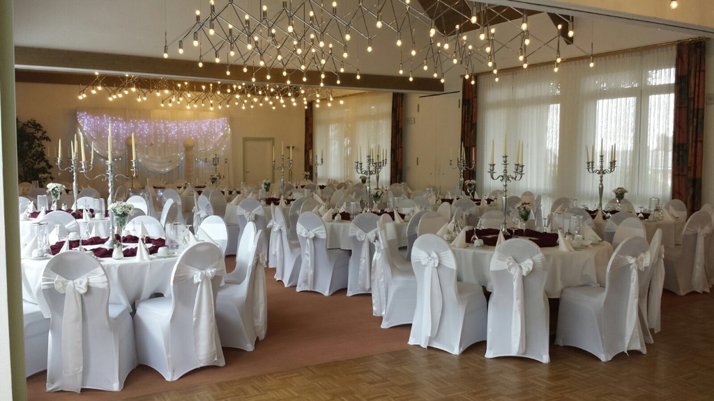 Waldhotel Schäferberg Kassel-Zu Anlässen wie Firmenfeiern, Geburtstag, Hochzeit, Weihnachtsfeier, Klassentreffen, Familientreffen, Jubiläum ... alles ist möglich! 