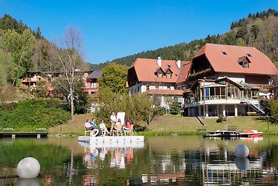 Seminarhotels und Thermenoase in der Steiermark – Liebhaber von Wassererlebnissen lieben diese Region! Seegasthof Breineder in Mönichwald ist der perfekte Ort, um nach dem Seminar am Wasser abzuschalten