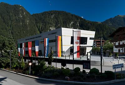 Seminarhotels und Ermittlungsteam in Tirol – machen Sie Ihr Teamevent zum Erlebnis! Teambuilding Seminar und Europahaus Mayrhofen in Mayrhofen