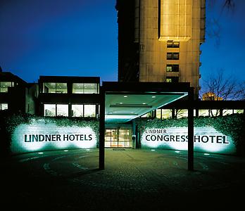 Seminarhotels und Teamgeist in Nordrhein-Westfalen – machen Sie Ihr Teamevent zum Erlebnis! Expertenteam und Lindner Congress Hotel  in Düsseldorf