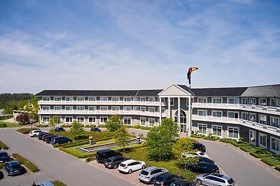 Seminarhotels und Hochzeitssaal in Mecklenburg-Vorpommern – Romantik pur! Hochzeitsmode und Resort Linstow in Dobbin-Linstow