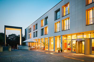 Seminarhotels und Prüfungsteam in Rheinland-Pfalz – machen Sie Ihr Teamevent zum Erlebnis! Seminar Waldteam und Vienna House Easy Trier in Trier
