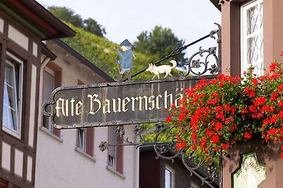 Seminarhotels und Stadtnähe in Hessen – im Berg´s Alte Bauernschänke in Rüdesheim am Rhein ist die Location das große Plus und sehr gefeiert!