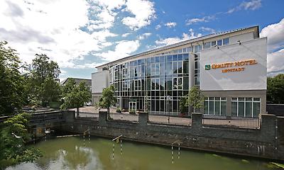 Seminarhotels und Zengarten in Nordrhein-Westfalen – Natur direkt vor der Haustüre! Baumgarten im Hotel Lippstadt in Lippstadt