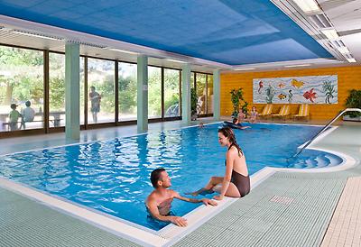 Seminarhotels und Schnapsverkostung Wellnessbereich in Kärnten ist gravierend und ein großes Thema im Resort Ossiacher See