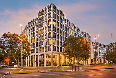 Seminarhotels und Wirtschaftsteam in Berlin – machen Sie Ihr Teamevent zum Erlebnis! Teamtag und Cosmo Hotel Berlin Mitte in Berlin