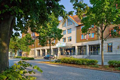Seminarhotels und Kleinbahnhof in Sachsen-Anhalt – eine entspannte und unkomplizierte An- und Abreise ist ein wesentlicher Aspekt bei der Seminarplanung. Abzweigbahnhof und HKK Hotel Wernigerode**** in Wernigerode
