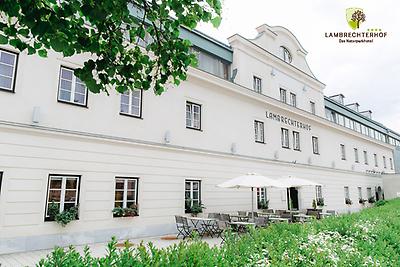 Seminarhotels und Naturteich in der Steiermark – im Lambrechterhof in Sankt Lambrecht werden alle offenen Fragen belangvoll!