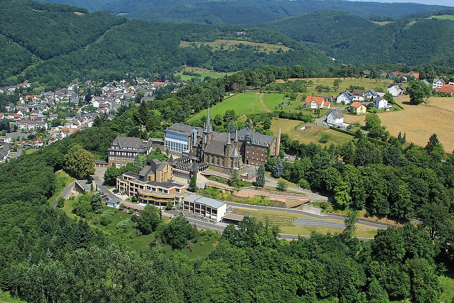 Terrassengarten und Rosa Flesch Hotel und Tagungszentrum in Rheinland-Pfalz