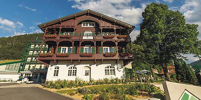 Seminarhotels und Palastgarten in Niederösterreich – Natur direkt vor der Haustüre! Biergarten im Schneeberghof in Puchberg am Schneeberg
