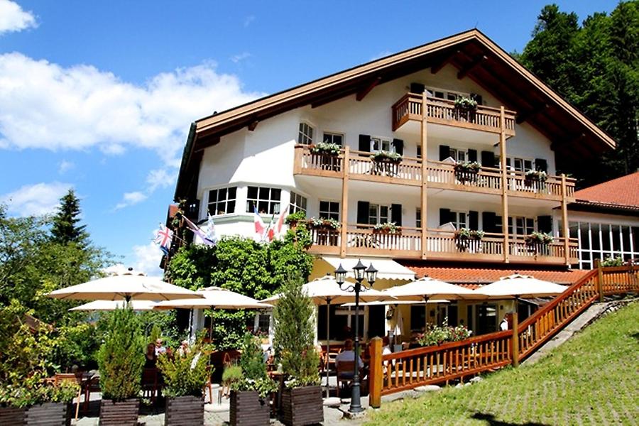 Bergmassiv und Berghotel Hammersbach in Bayern