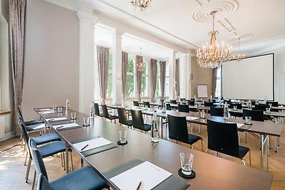 Seminarhotels und Schulungsflug in Nordrhein-Westfalen – Weiterbildung könnte nicht angenehmer sein! Weinschulung und Hotel Bielefelder Hof in Bielefeld