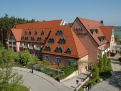 Seminarhotels und Seevilla Seminarhotel in Bayern – Liebhaber von Wassererlebnissen lieben diese Region! Strandhotel Seehof in Pfofeld ist der perfekte Ort, um nach dem Seminar am Wasser abzuschalten