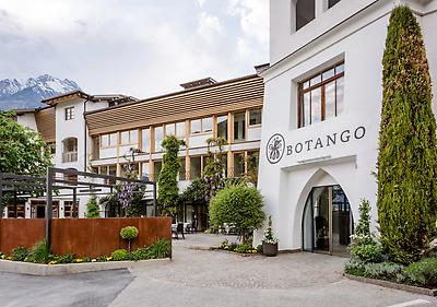 Seminarhotels und Wildgarten in Italien – Natur direkt vor der Haustüre! Liebesgarten im B&B Hotel BOTANGO in Patschins