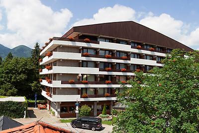 Seminarhotels und Teambuildingqualität in Bayern – geben Sie sich nur mit dem Besten zufrieden – und lassen Sie sich im Arabella Brauneck Hotel in Lenggries von Qualitätshotel überzeugen!