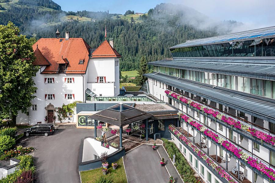 Hochgebirge und Lebenberg Schlosshotel Ki in Tirol