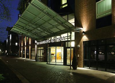 Seminarhotels und Anschlussbahnhof in Hamburg – eine entspannte und unkomplizierte An- und Abreise ist ein wesentlicher Aspekt bei der Seminarplanung. Flughafenhotel und NH Hamburg-Altona in Hamburg