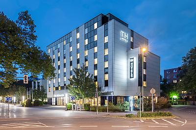 Seminarhotels und Bahnhof in Nordrhein-Westfalen – eine entspannte und unkomplizierte An- und Abreise ist ein wesentlicher Aspekt bei der Seminarplanung. Flughafenhotel und NH Oberhausen in Oberhausen