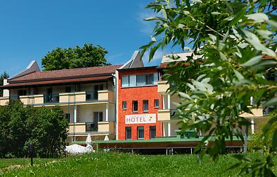 Seminarhotels und Fenstergarten in Niederösterreich – Natur direkt vor der Haustüre! Gartenzugang im Hotel Liebnitzmühle in Raabs an der Thaya