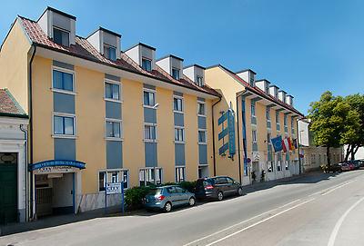 Seminarhotels und Teamfortbildung in Niederösterreich – machen Sie Ihr Teamevent zum Erlebnis! Vertriebsteam und City Hotel Stockerau in Stockerau