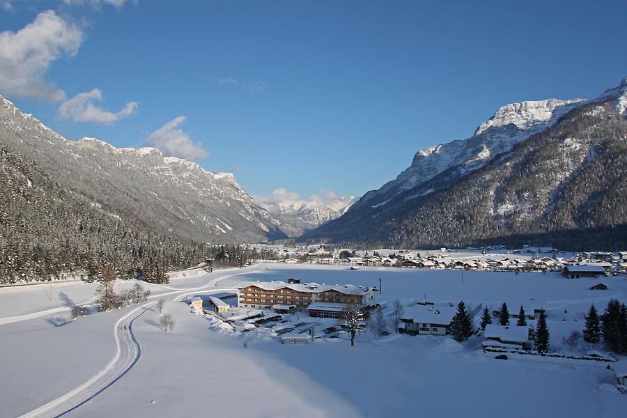 Bergchalets und KUHOTEL by Rilano in Tirol