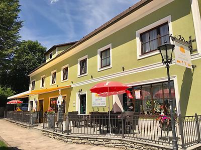 Seminarhotels und Schulungshandbuch in Niederösterreich – Weiterbildung könnte nicht angenehmer sein! Weinschulung und Gasthof- Hotel zur Linde in Yspertal