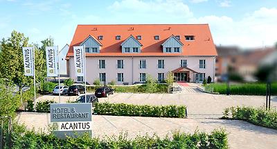 Seminarhotels und Sommergarten in Bayern – Natur direkt vor der Haustüre! Kräutergarten im ACANTUS Hotel in Weisendorf