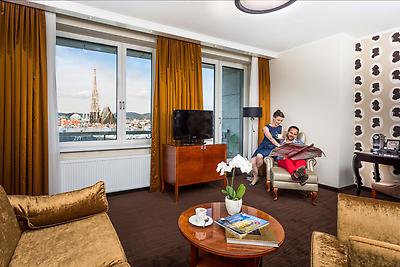 Seminarhotels und Flughafenhotel in Wien – eine entspannte und unkomplizierte An- und Abreise ist ein wesentlicher Aspekt bei der Seminarplanung. Personenbahnhof und Schick Hotel Am Parkring in Wien