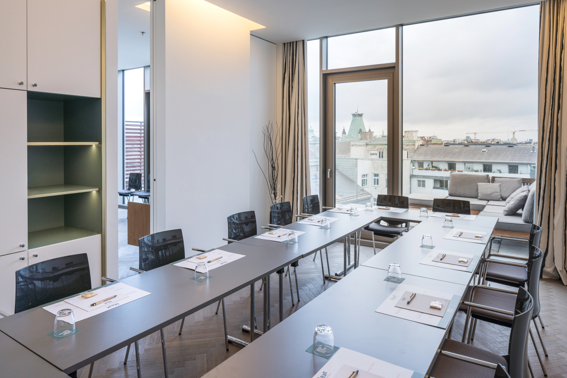 MAXX by Steigenberger Vienna-Boardroom 