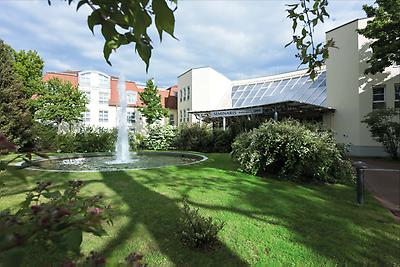 Seminarhotels und Palastgarten in Sachsen – Natur direkt vor der Haustüre! Kurgarten im Seminaris Hotel Leipzig in Leipzig