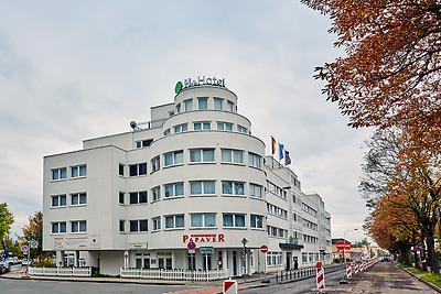 Seminarhotels und Thermenland in Hessen – Liebhaber von Wassererlebnissen lieben diese Region! H+ Darmstadt in Darmstadt ist der perfekte Ort, um nach dem Seminar am Wasser abzuschalten